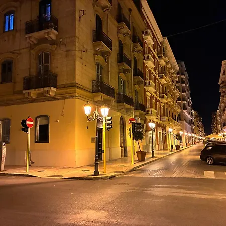 Goldensuite Taranto Gæstehus *